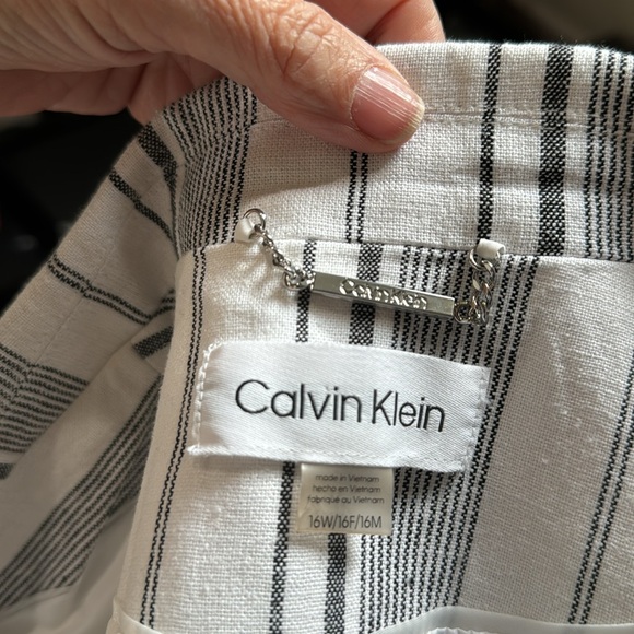 Calvin Klein Linen Blazer - Picture 4 of 4